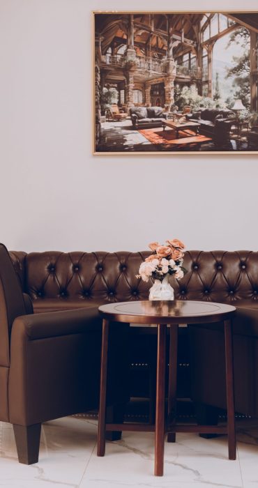ROYAL QUALITY HOTEL-8748
