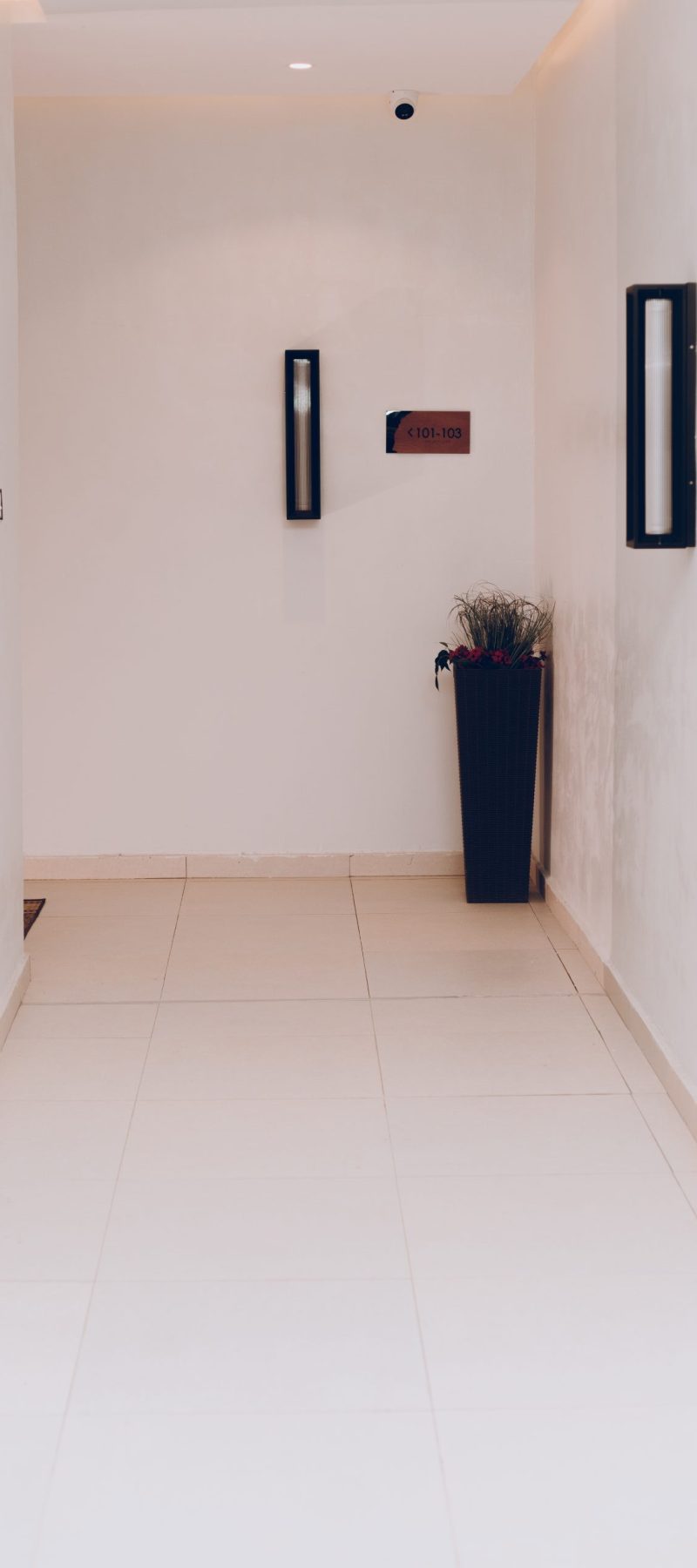 ROYAL QUALITY HOTEL-8851